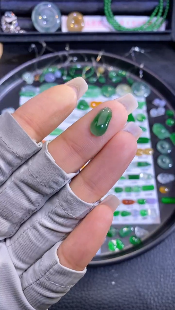 未镶嵌挂件翡翠瓜