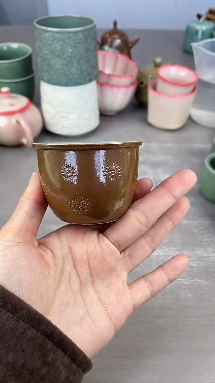 青瓷仓储清仓福利