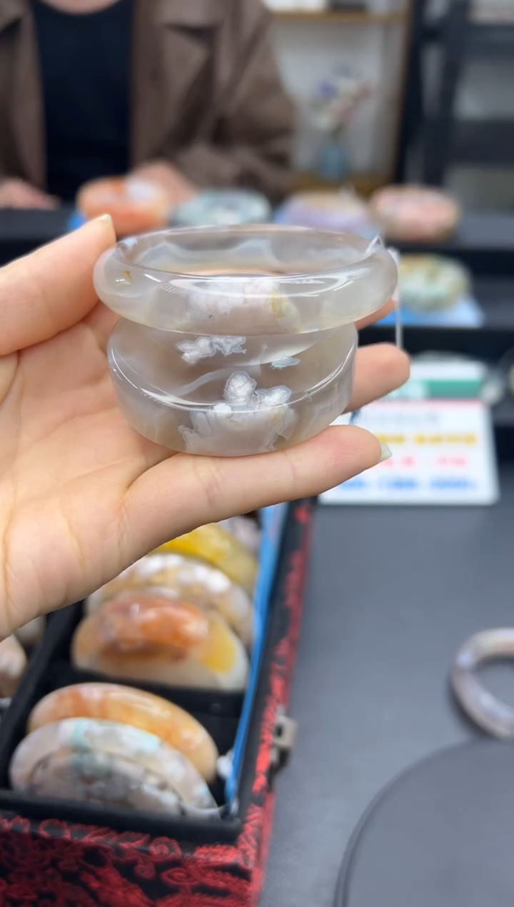 【闪购商品】石英质玉手镯未镶嵌A1334(53圈赠送镯心)