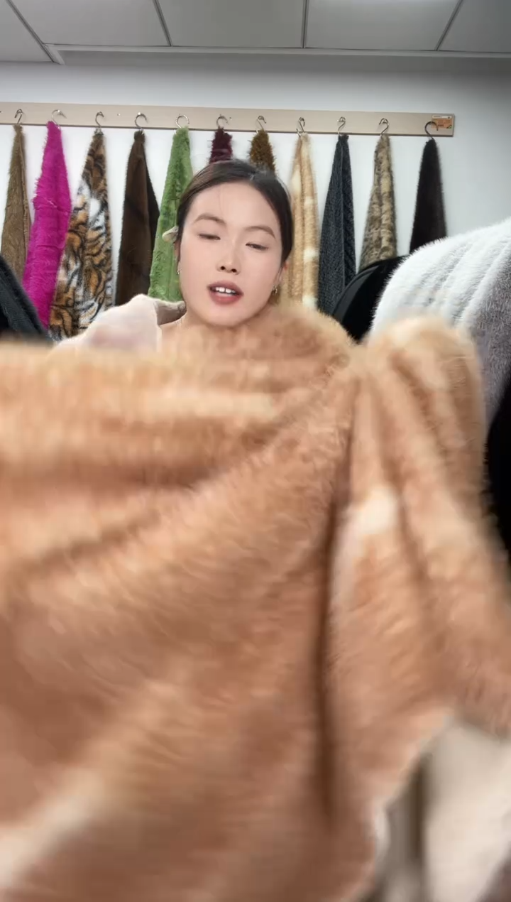 狐狸毛A28尺寸1.9*1