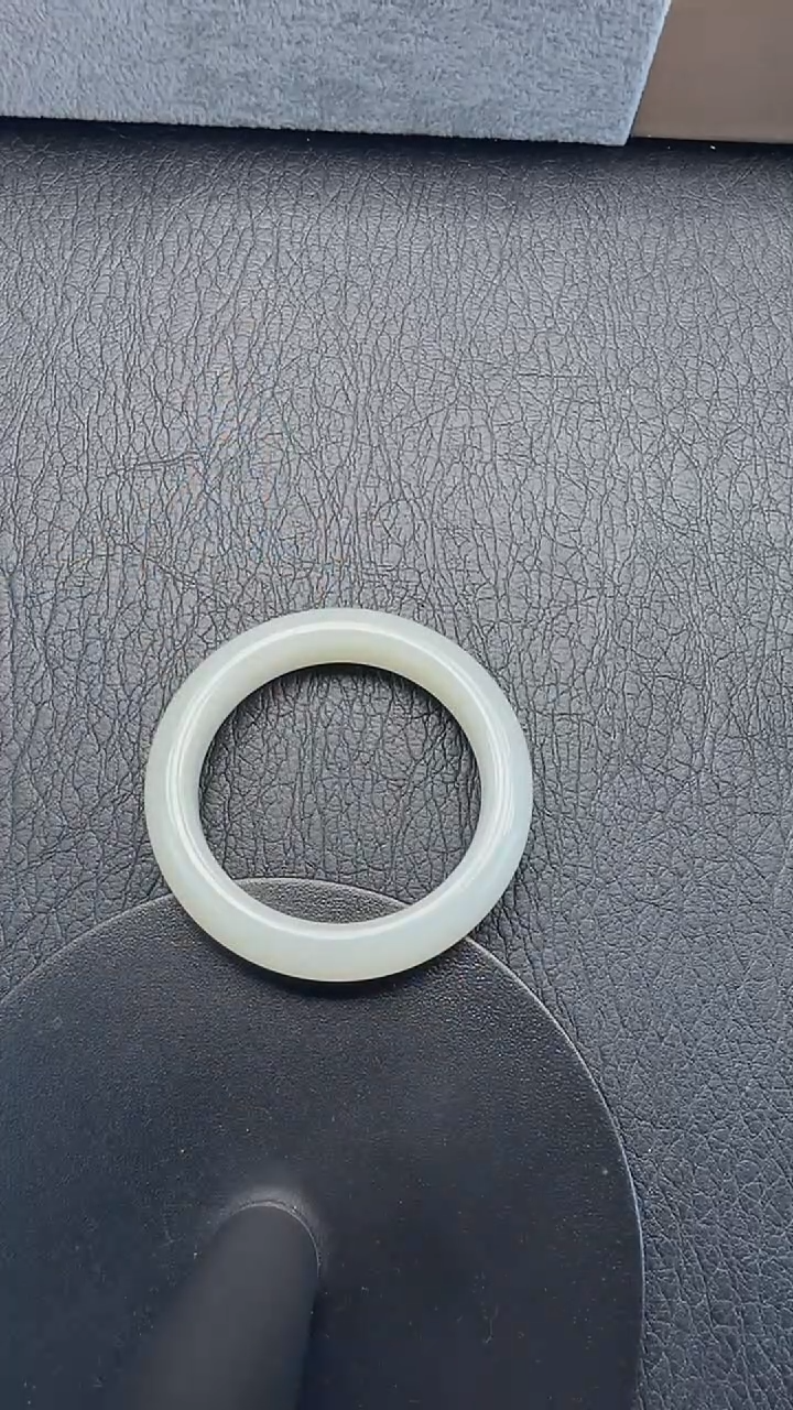 和田玉手镯未镶嵌54.2/325