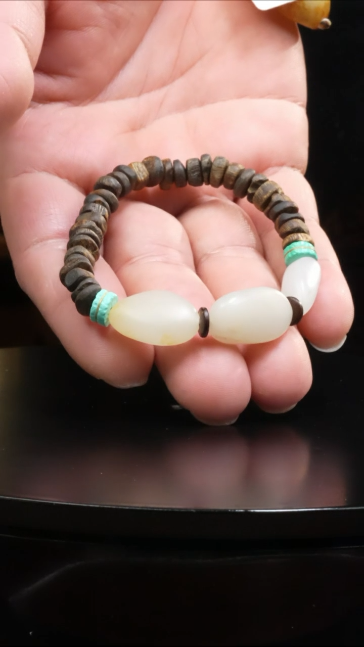 【闪购商品】和田玉手串未镶嵌 16.3克和田玉原石