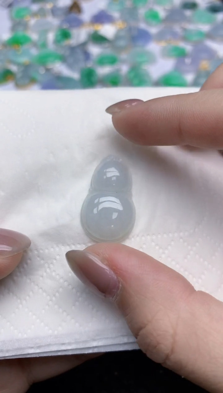 【闪购商品】翡翠颈饰未镶嵌天然翡翠A货