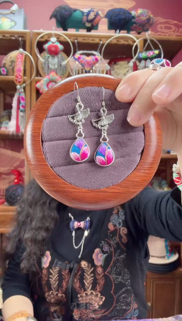 刺绣耳环44甜甜家