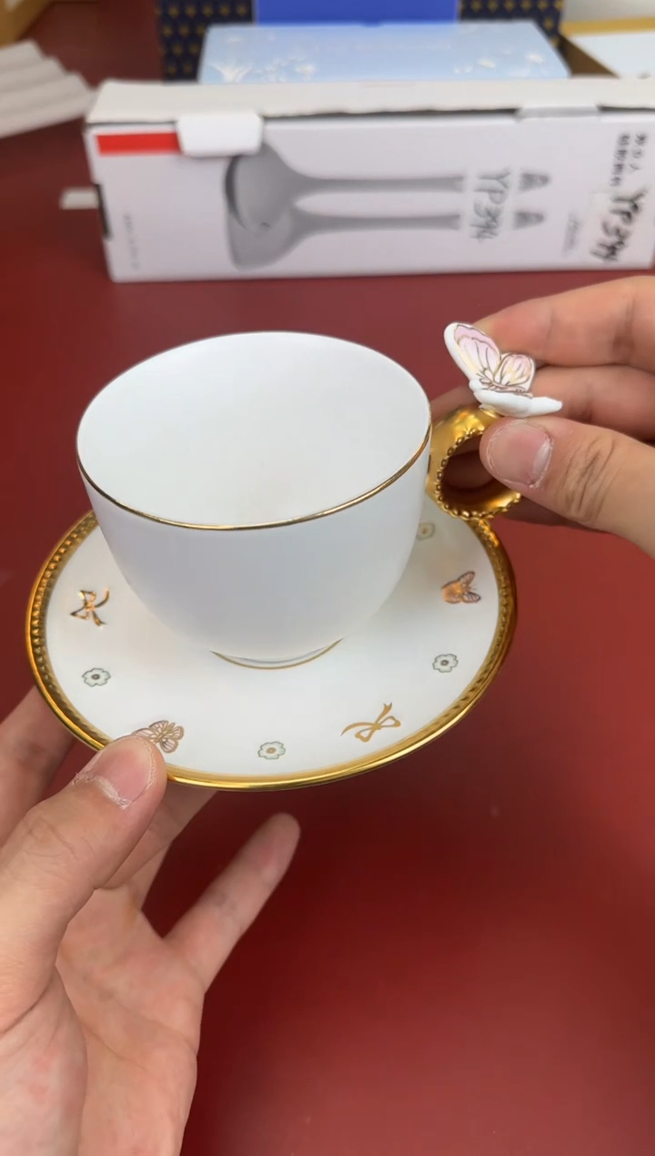 【闪购商品】瓷片新号开播全场漏@@H1660