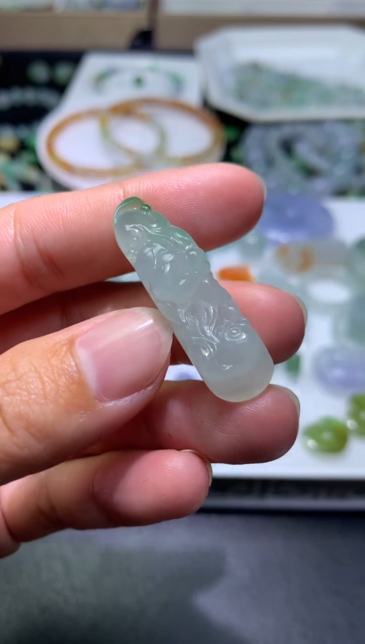 【闪购商品】定制翡翠未镶嵌毛货