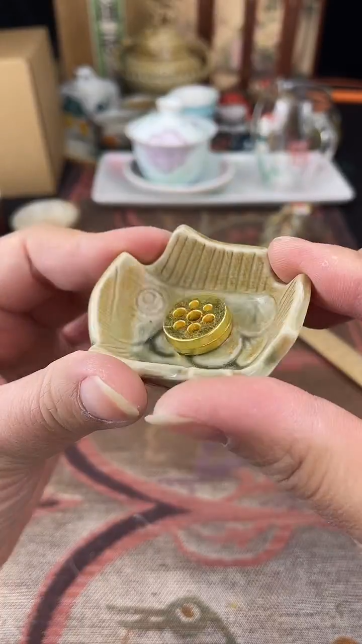 瓷片散瓷默认微瑕，看清尺寸品相再拍