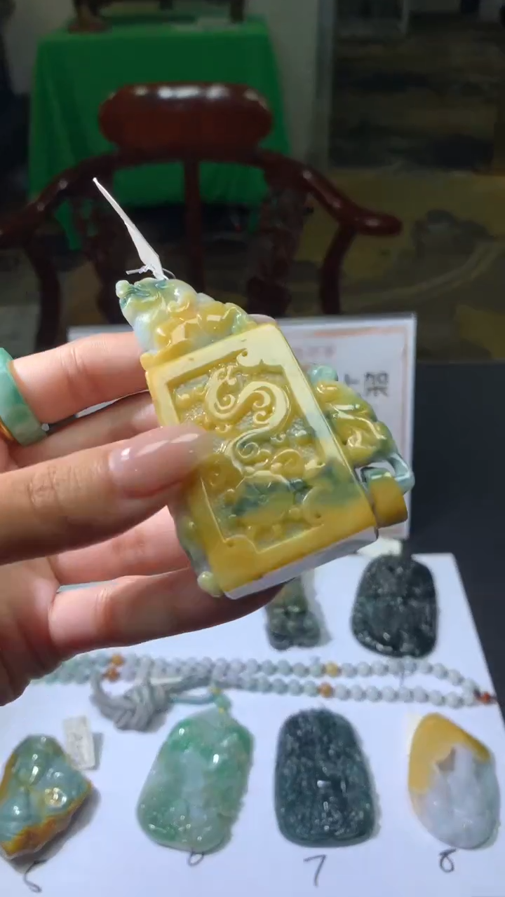 【闪购商品】定制翡翠未镶嵌不退不换CMH1件-A