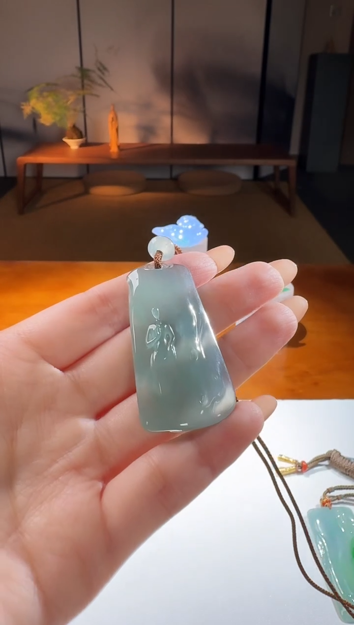 【闪购商品】翡翠颈饰未镶嵌【鑫鑫】