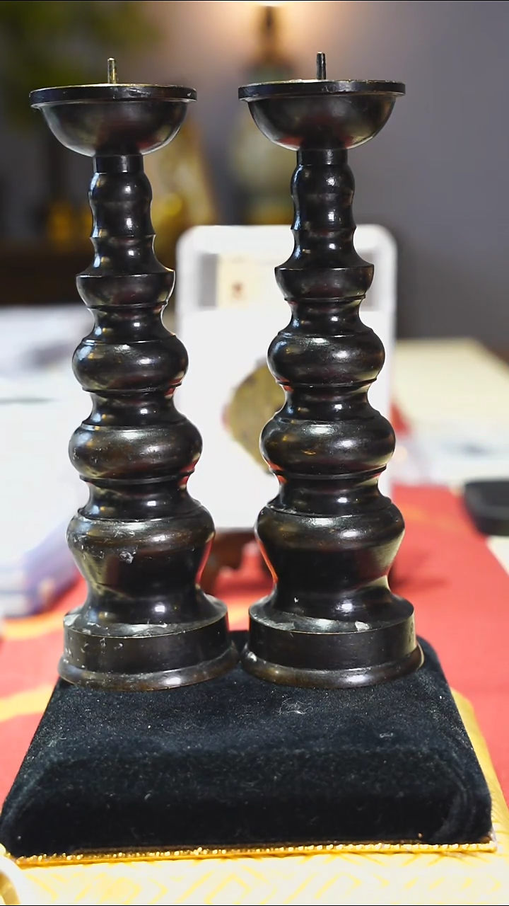 【闪购商品】金属创汇铜烛台一对0381