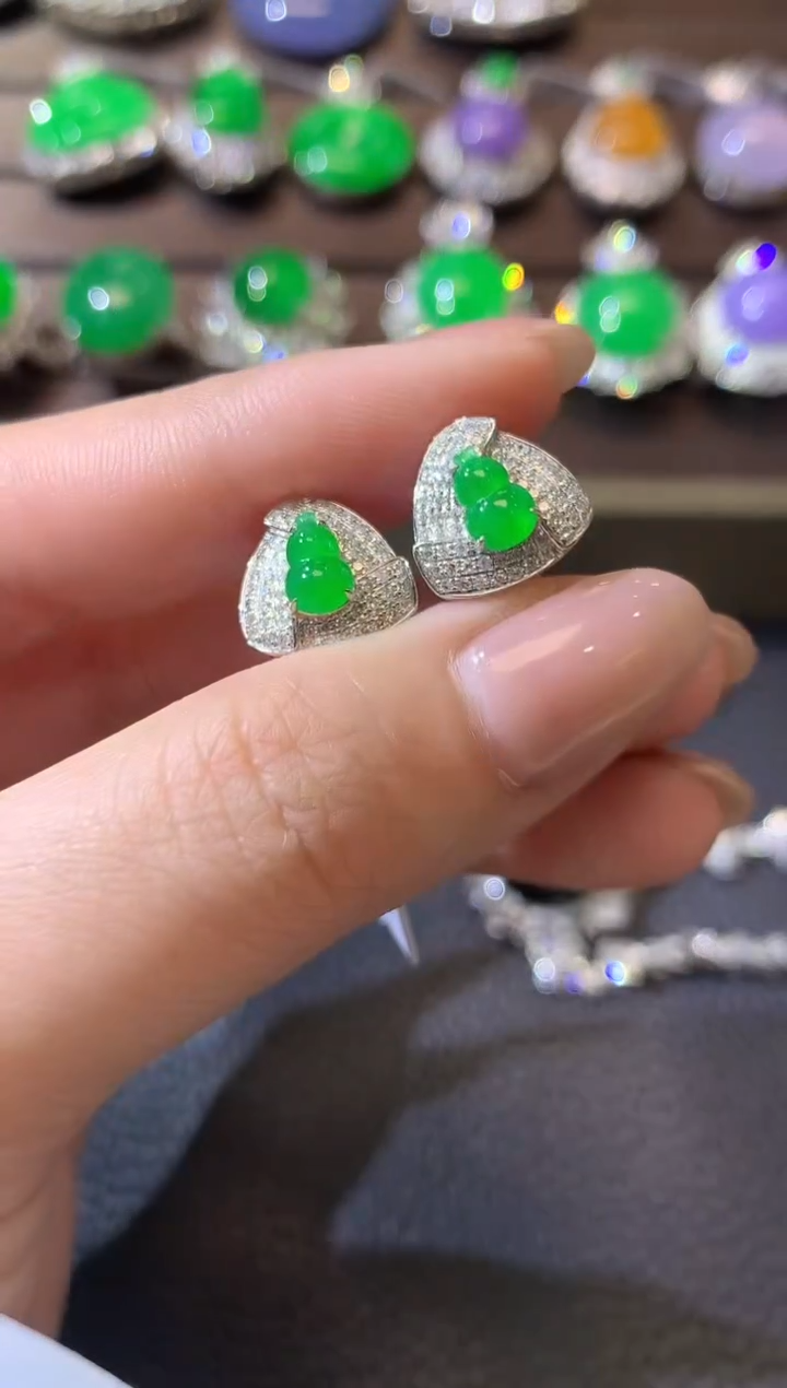 【闪购商品】翡翠耳饰18K金镶嵌D33翡翠