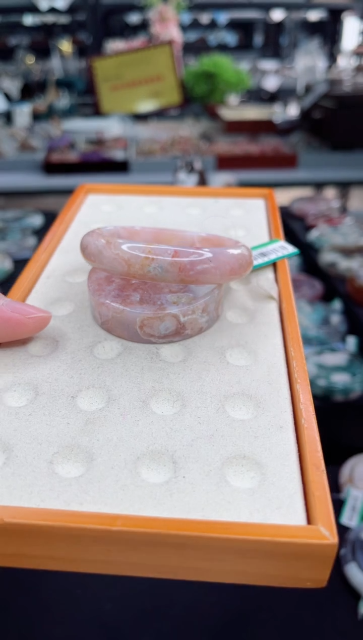 【闪购商品】石英质玉手镯未镶嵌53圈口（赠品镯心）3537022