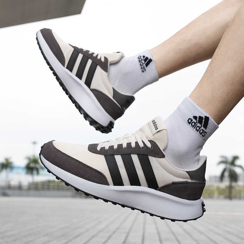 流光风 Adidas阿迪达斯男鞋2025秋季RUN 70s复古跑鞋运动鞋IF8764