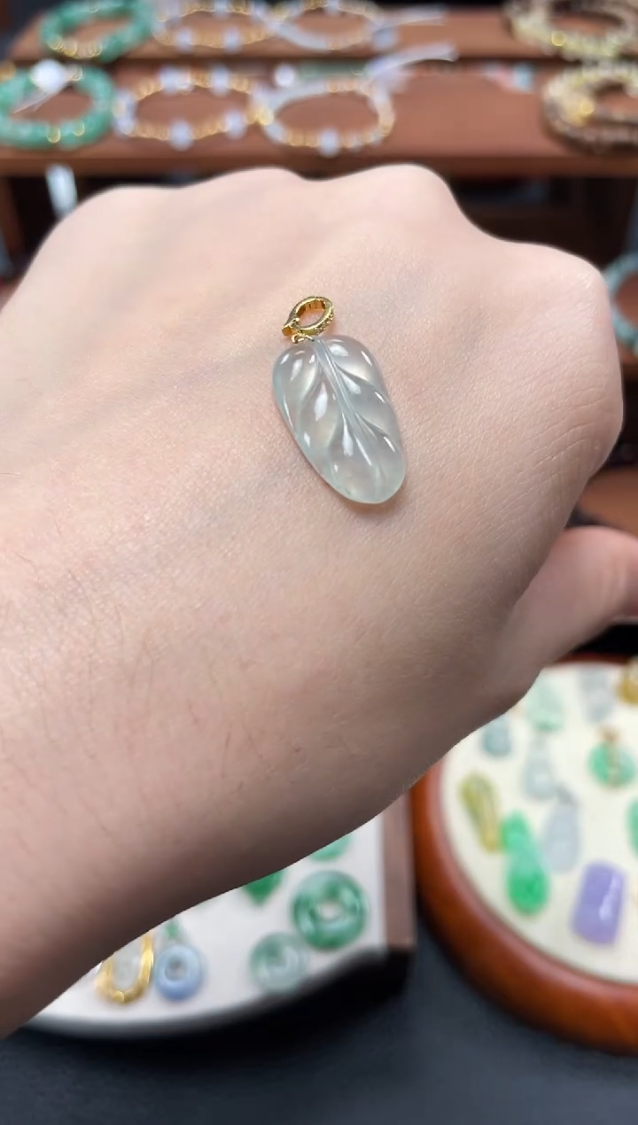 【闪购商品】翡翠吊坠(不含链)18K金镶嵌一个  JK619