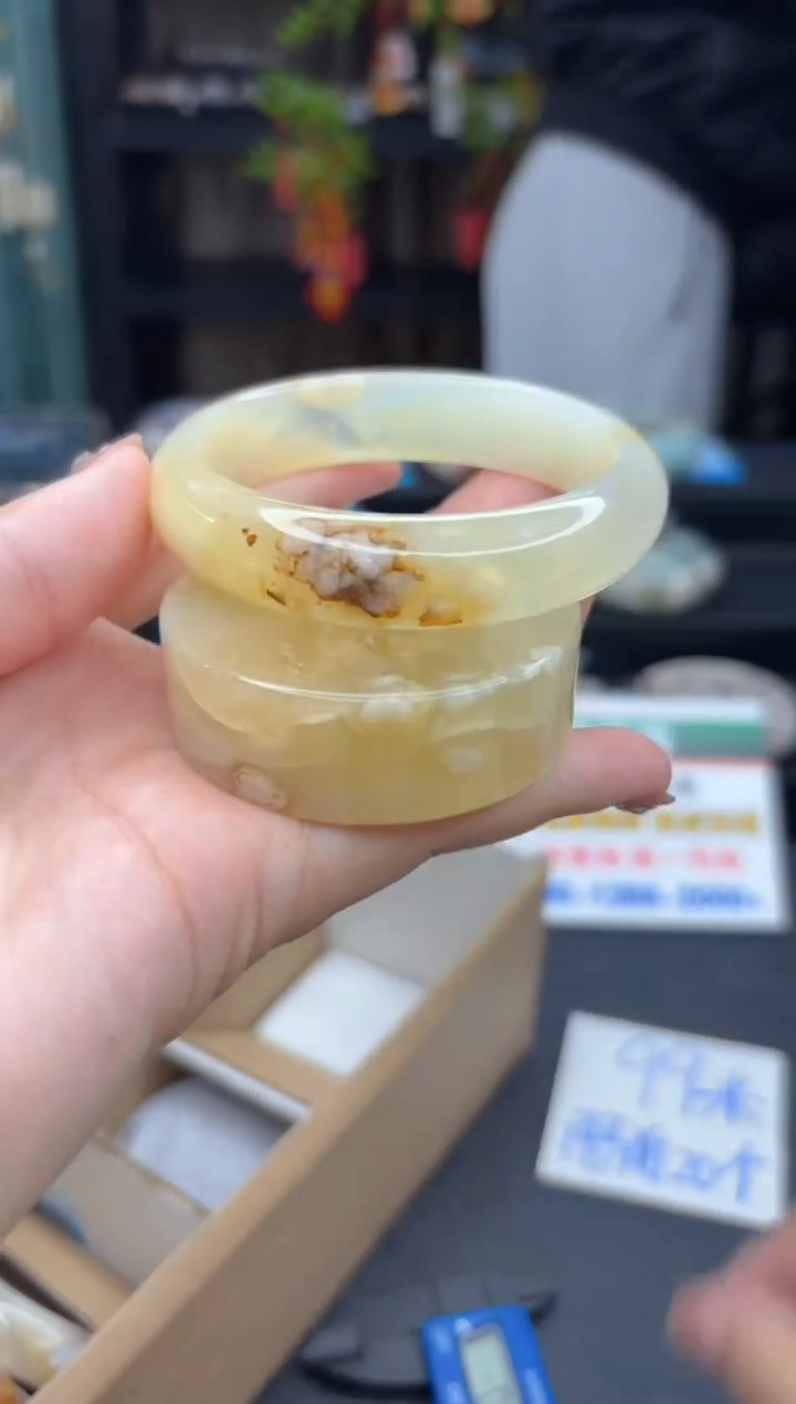 【闪购商品】石英质玉手镯未镶嵌252（56圈赠送镯心）