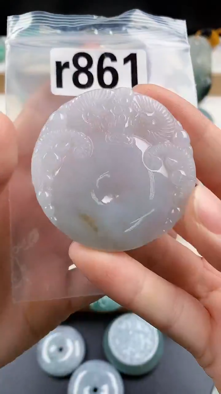 颈饰未镶嵌翡翠天然翡翠吊坠挂件