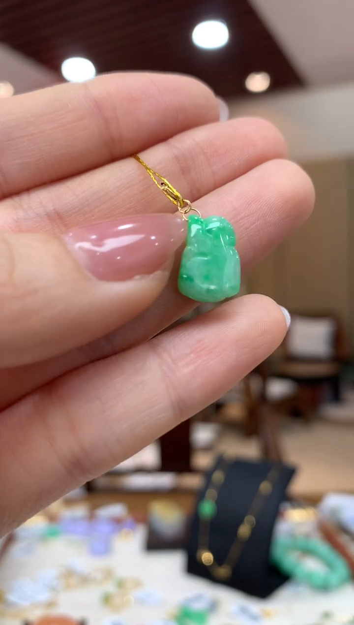 吊坠(不含链)18K金镶嵌翡翠兔子