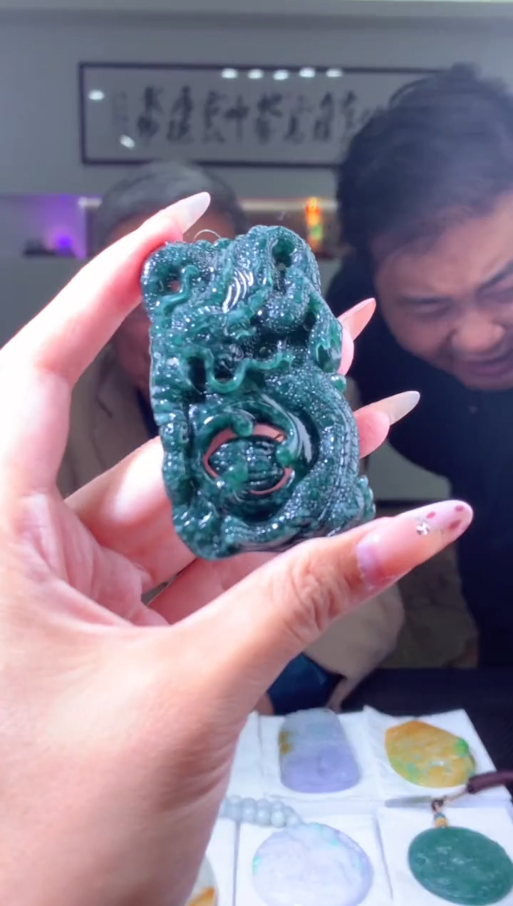 【闪购商品】定制翡翠未镶嵌挂件发货（拍一发一）