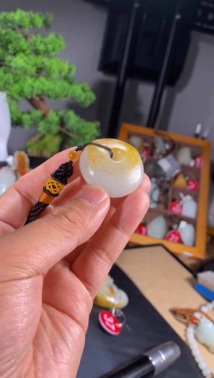 【闪购商品】和田玉挂件未镶嵌其他