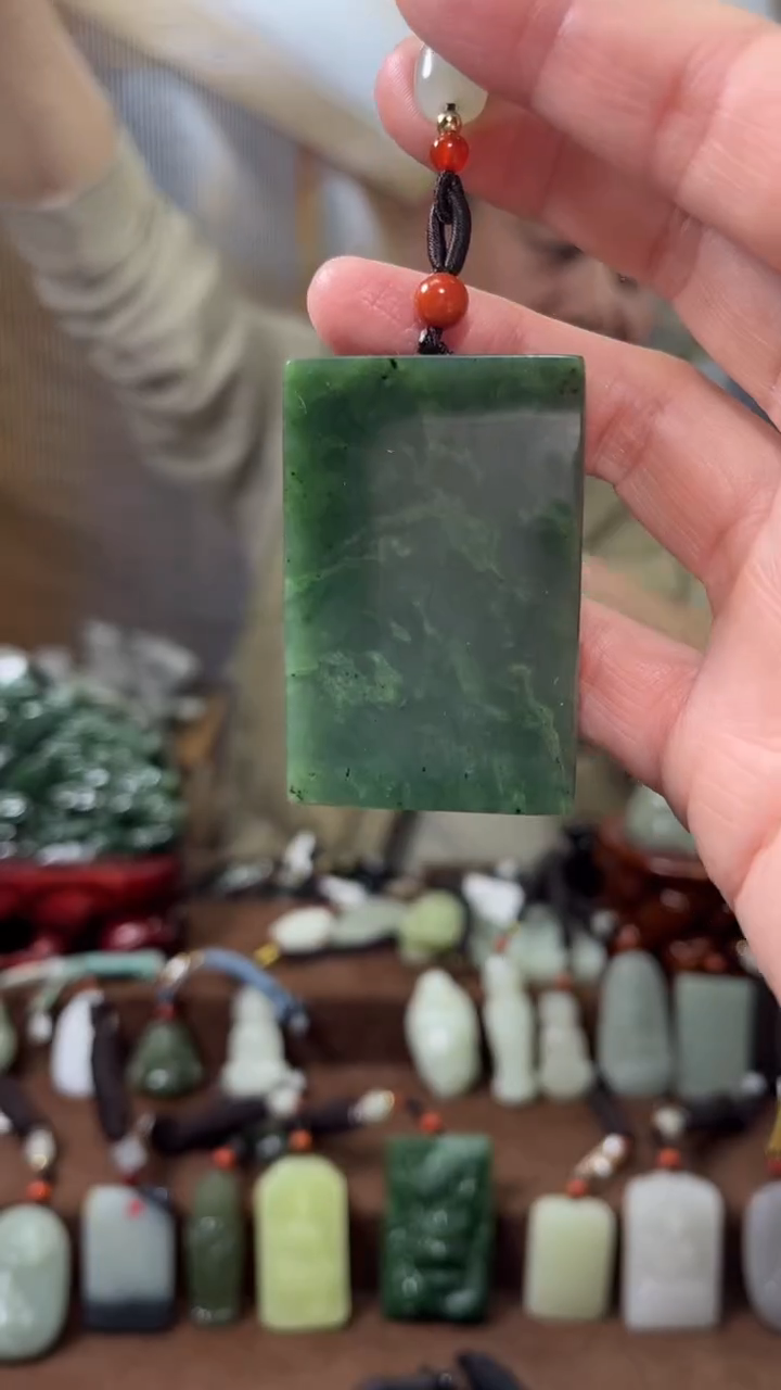 颈饰未镶嵌和田玉·