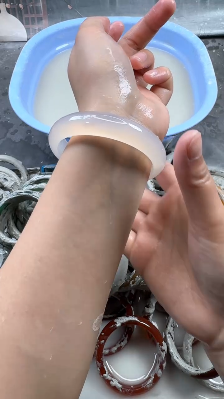 玛瑙/玉髓手镯未镶嵌62 6162