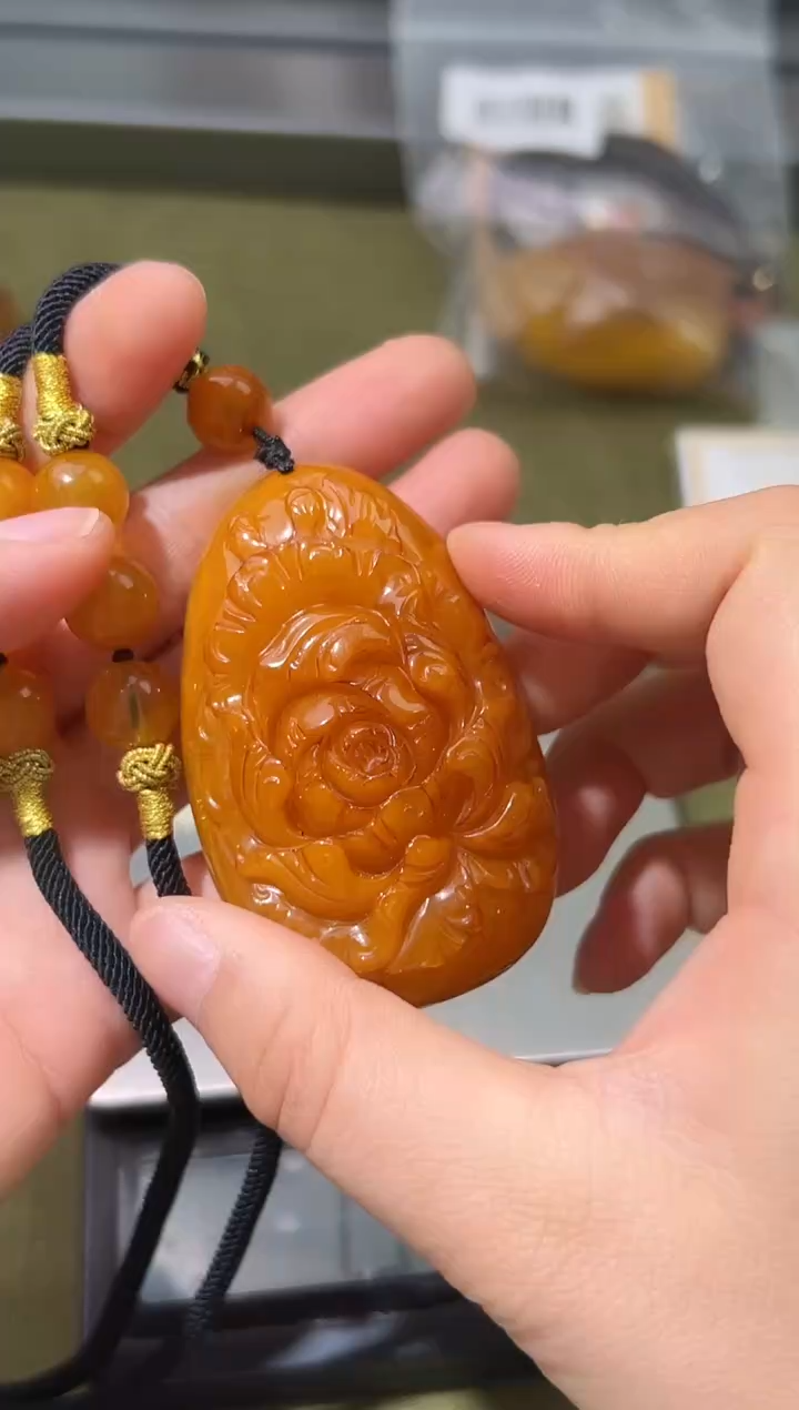 裸石琥珀未镶嵌琥珀蜜蜡吊坠