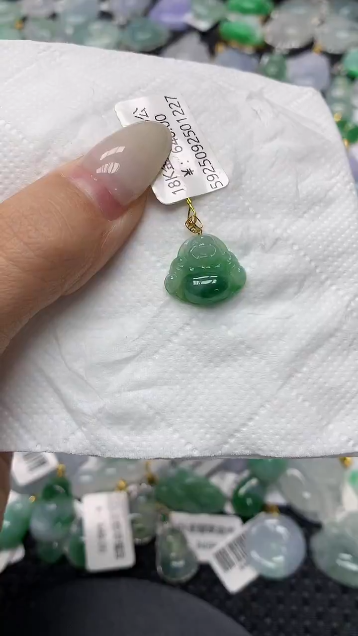颈饰18K金镶嵌翡翠11111111111