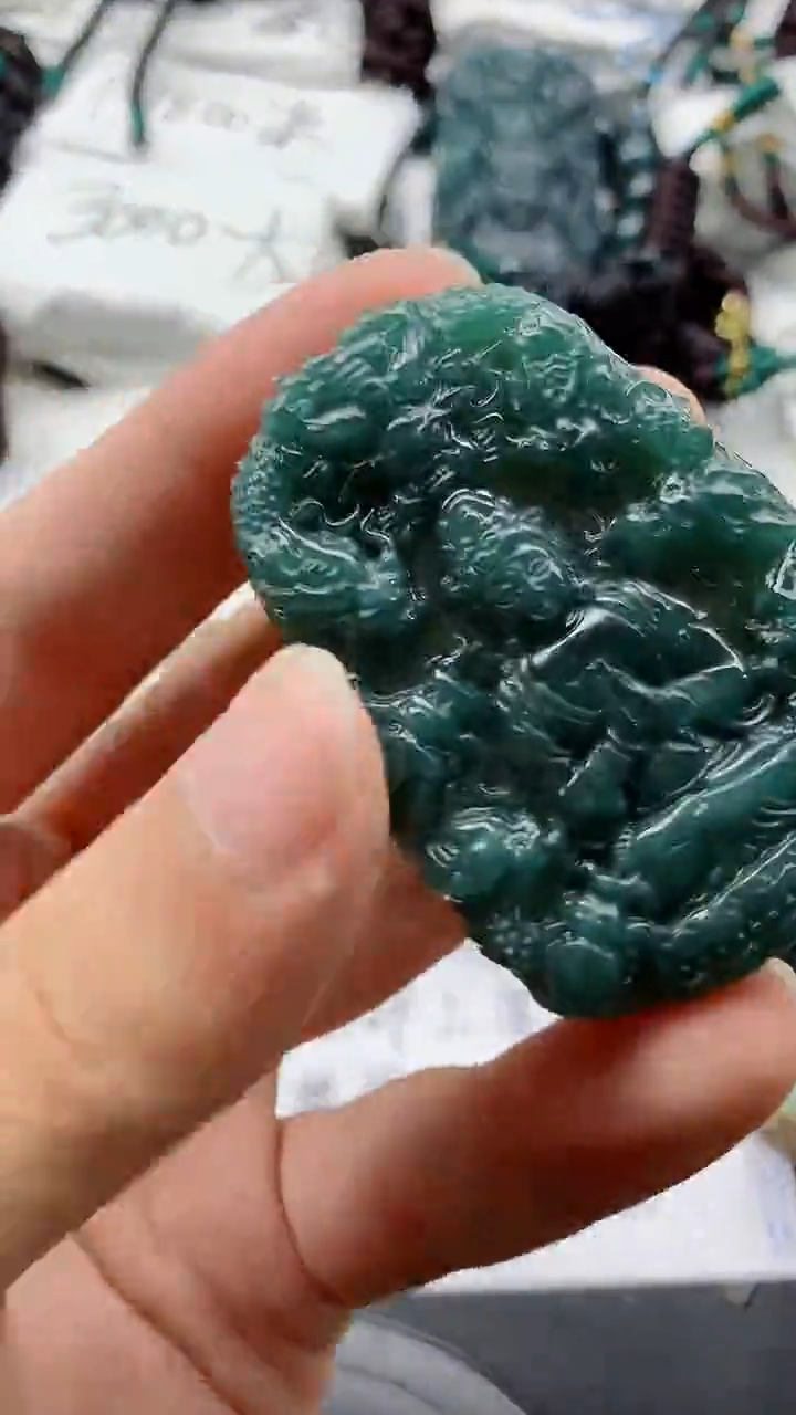 翡翠未镶嵌颈饰888