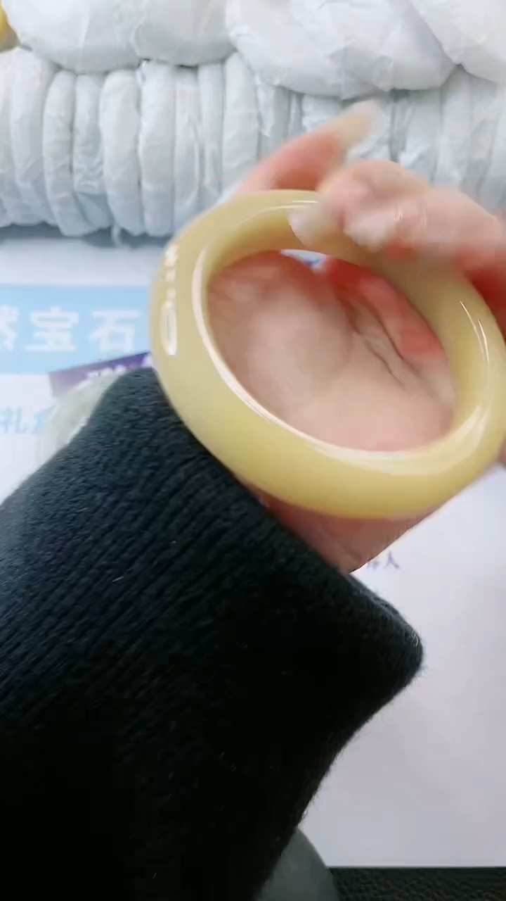 【闪购商品】石英质玉手镯未镶嵌多样性发货L604-65