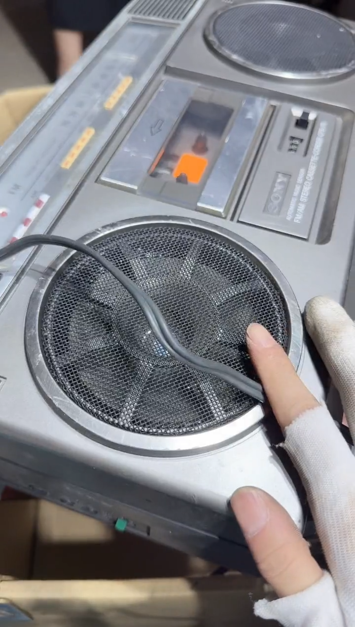 瓷片入*  210中古商品，瑕疵品，不保好坏。