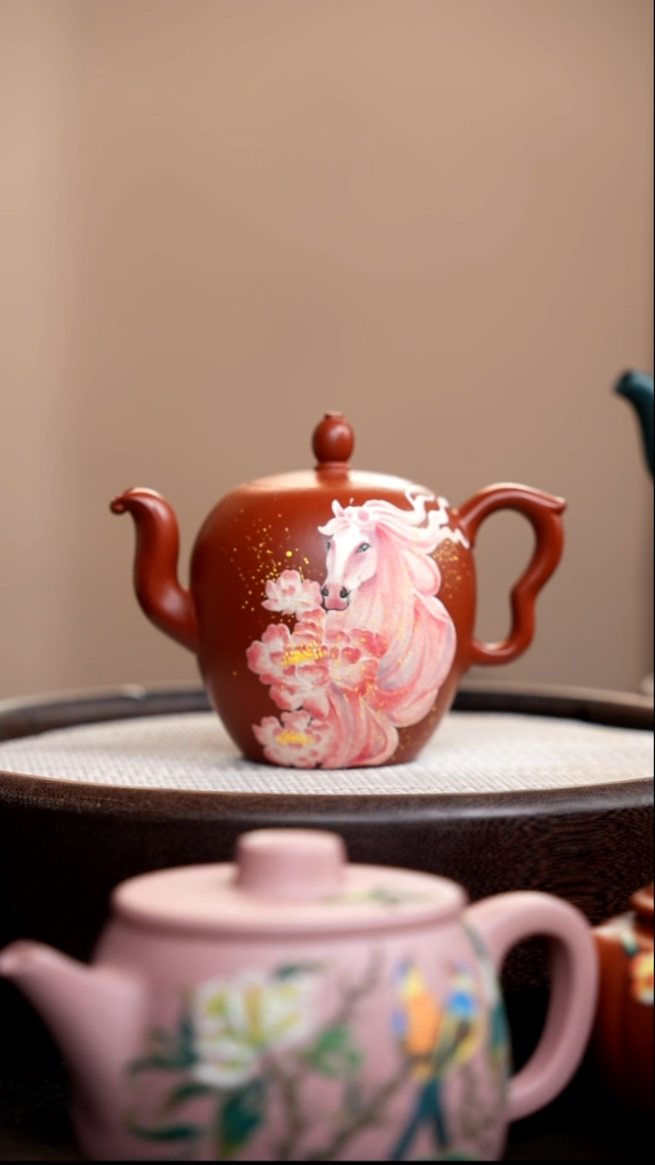 茶壶紫砂朱泥美人肩泥绘粉红马