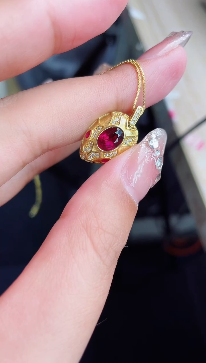 【闪购商品】石榴石颈饰银S925镶嵌无证书