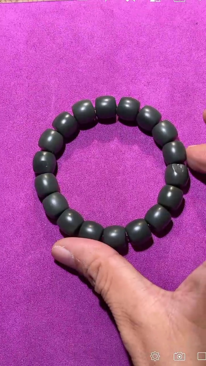 【闪购商品】和田玉HZ未镶嵌沙枣青直切手串