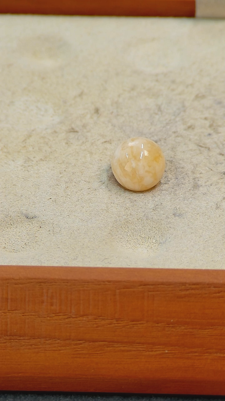 【闪购商品】蜜蜡裸石未镶嵌俄料微瑕0.597克