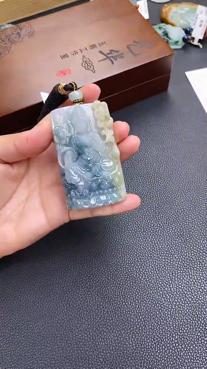 【闪购商品】翡翠颈饰未镶嵌挂件