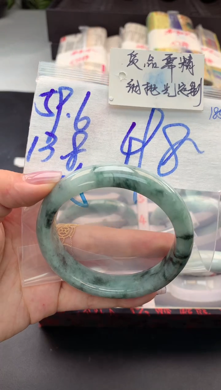 【闪购商品】定制翡翠未镶嵌毛货需精细抛光+多人