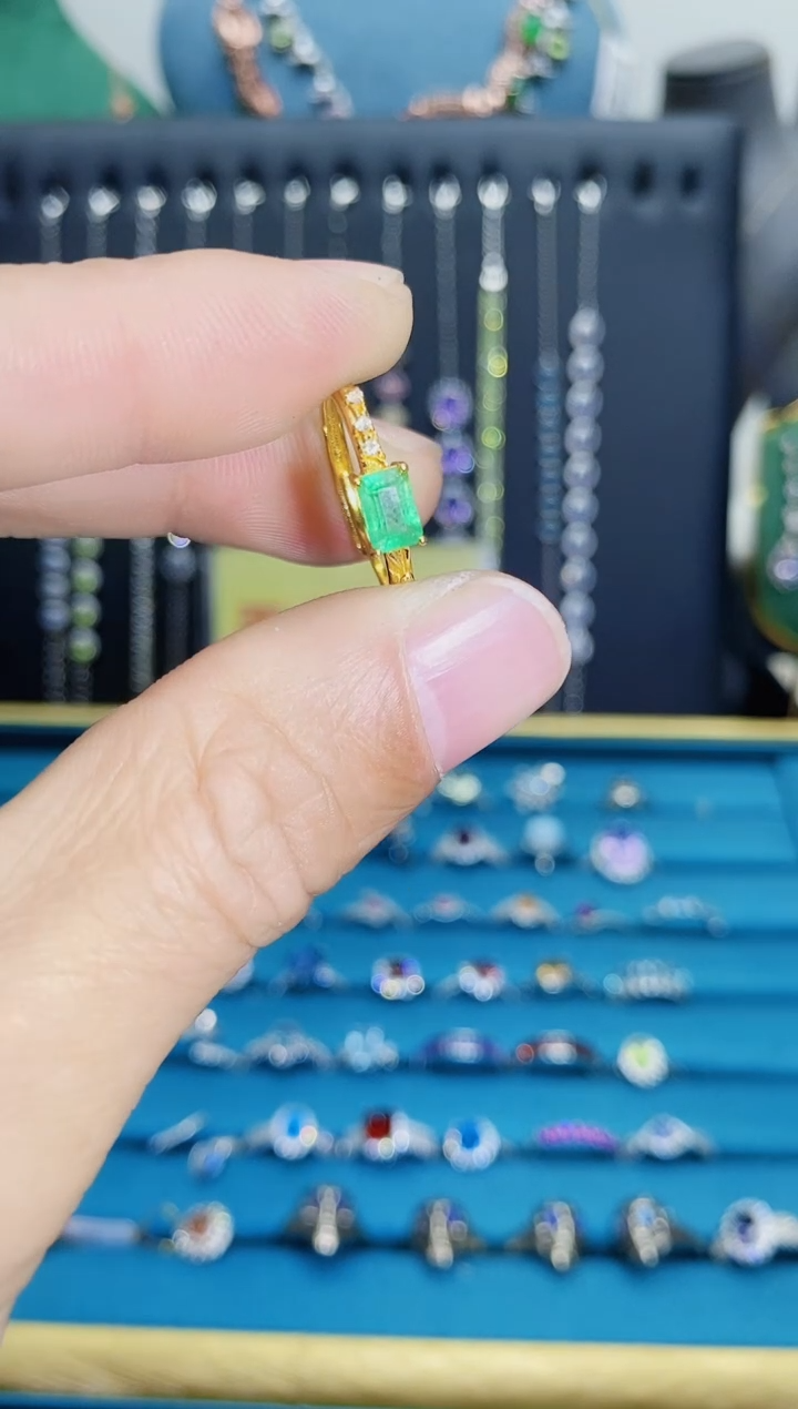 【闪购商品】祖母绿戒指银S925镶嵌111211