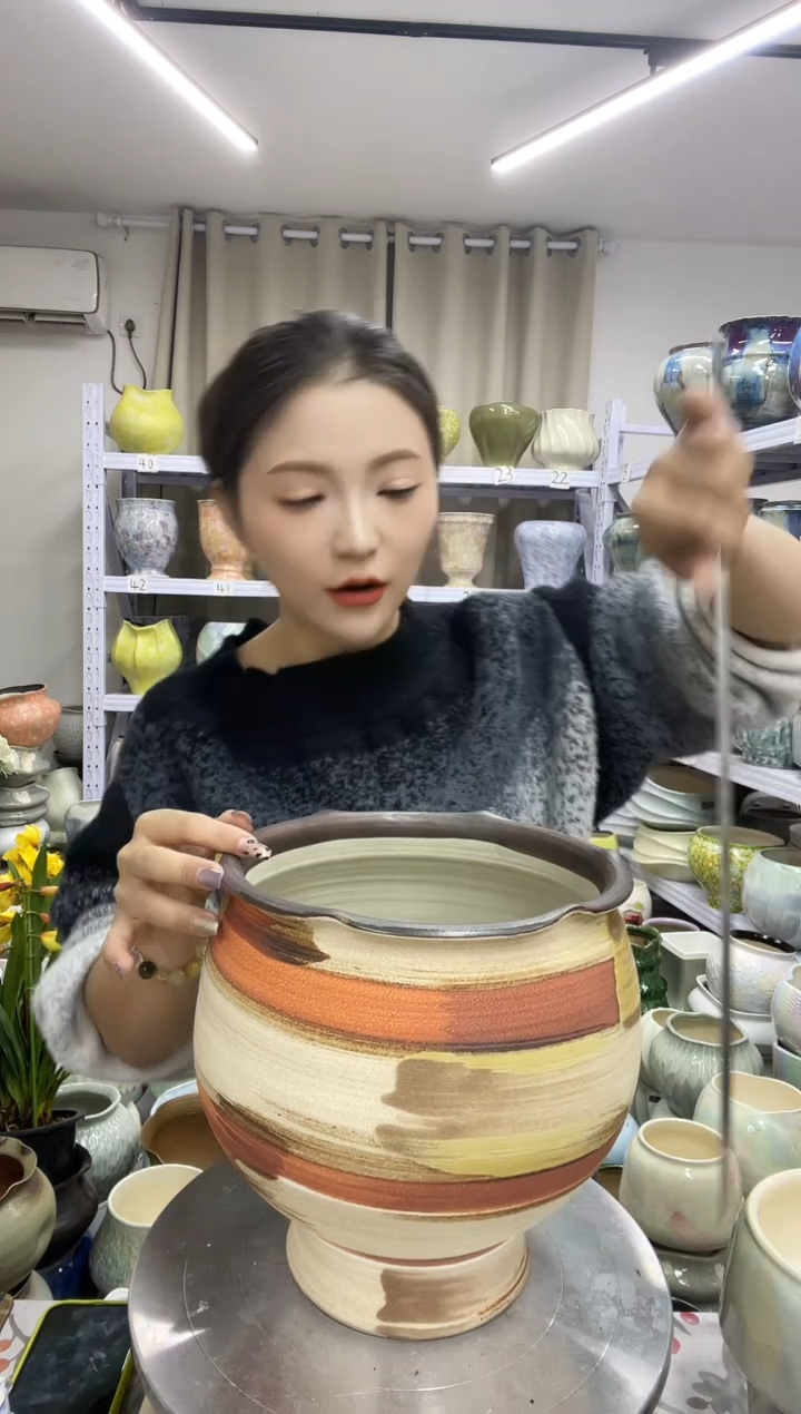 12.9【花盆链接】  高 ：23 口：19