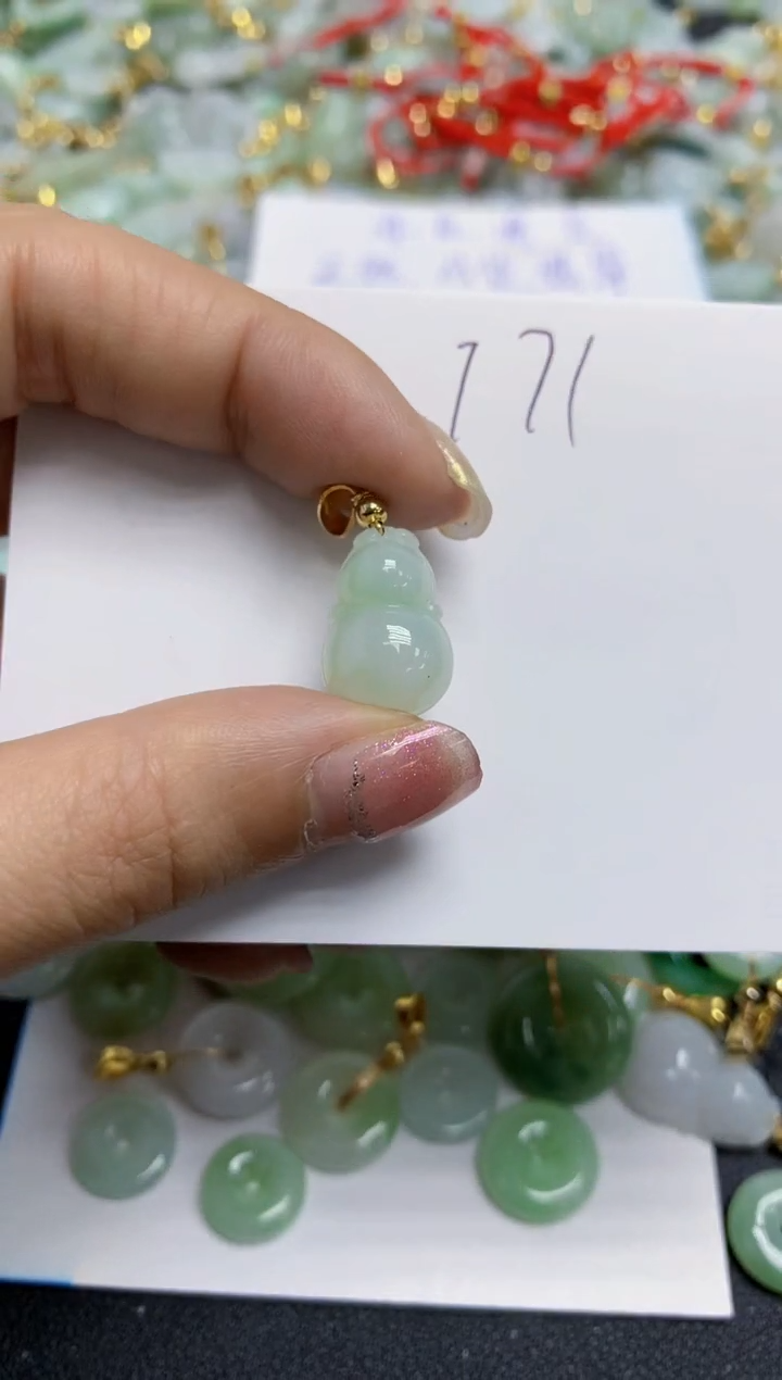 【闪购商品】翡翠颈饰合金天然翡翠A货