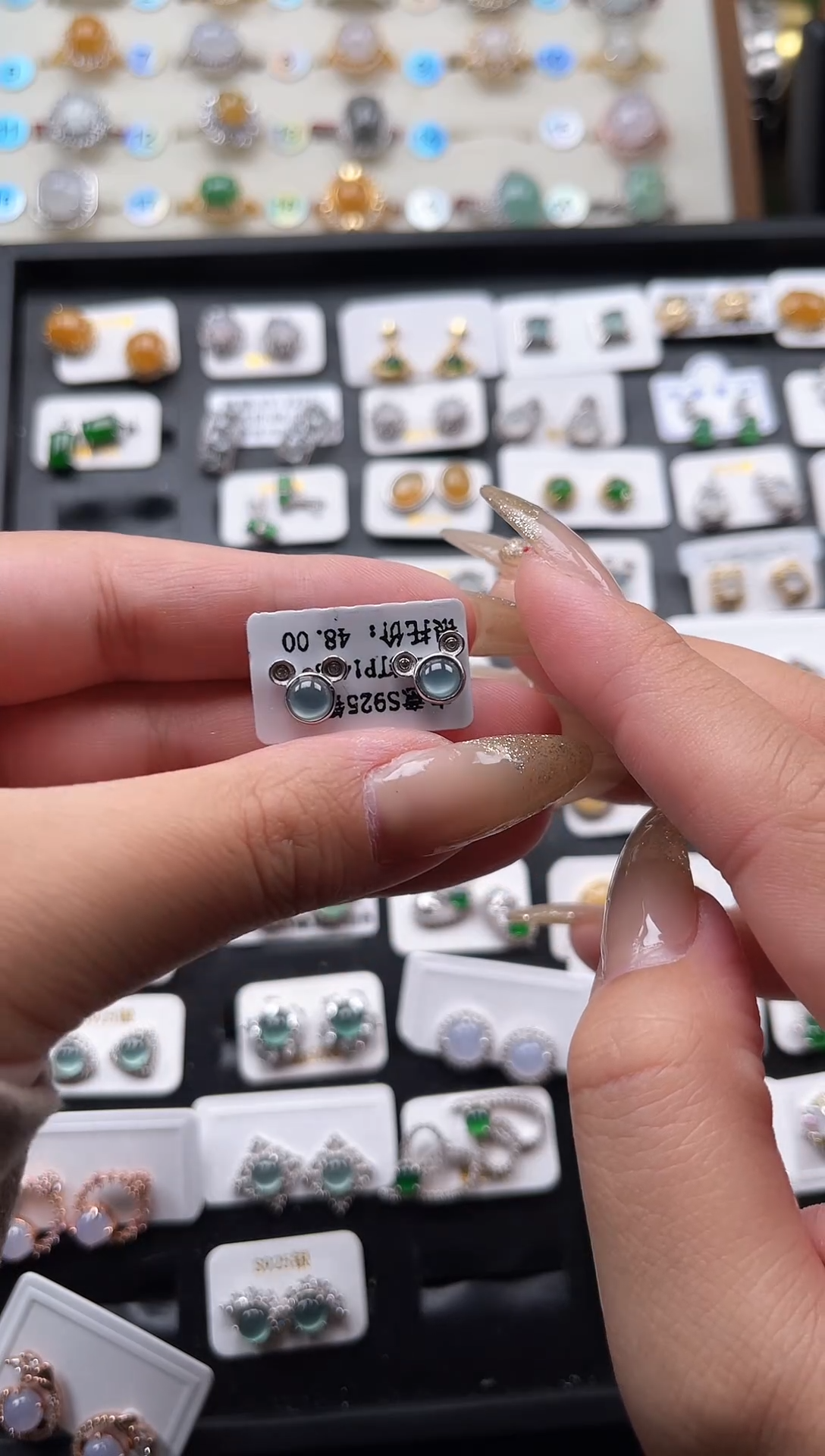 【闪购商品】翡翠耳饰银S925镶嵌天然A货翡翠耳钉