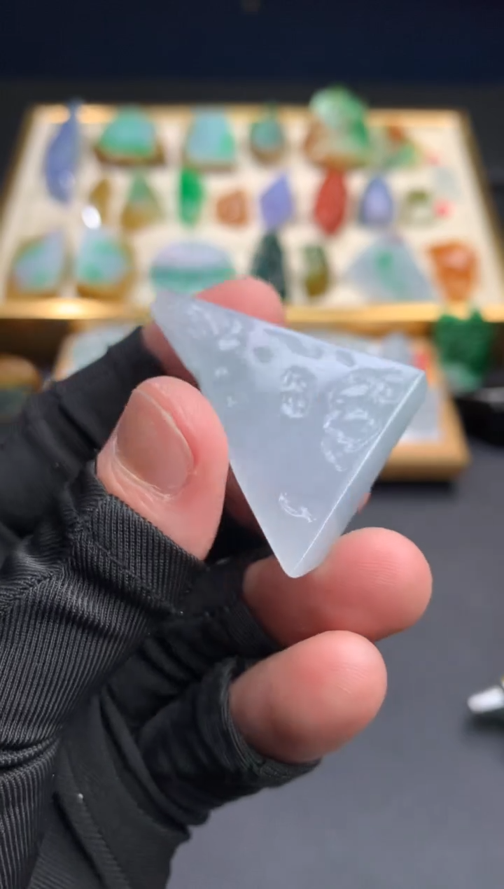 【闪购商品】定制翡翠未镶嵌        