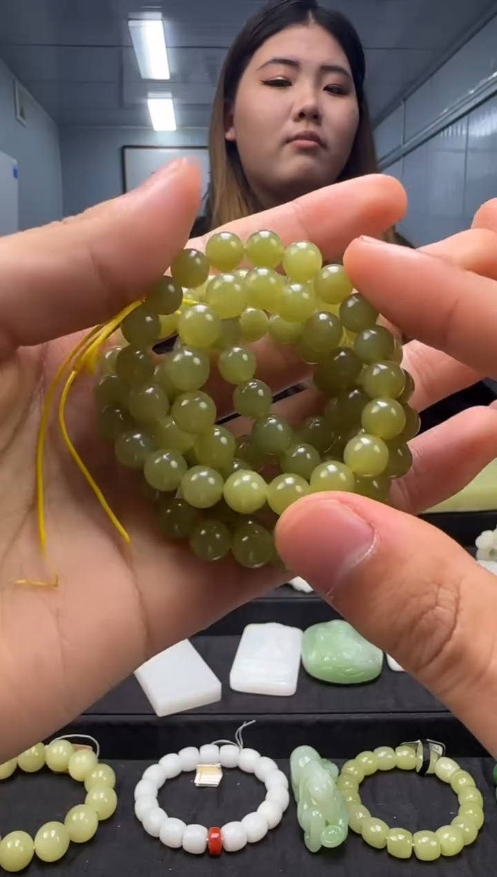 未镶嵌手链和田玉珠链