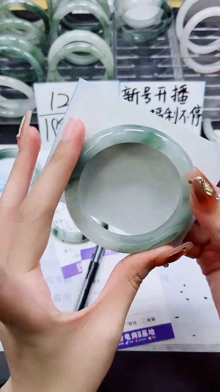 【闪购商品】石英质玉手镯未镶嵌A88-58/59