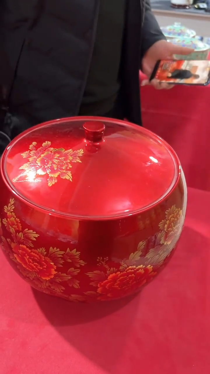 【闪购商品】瓷片景德镇富贵花开大罐