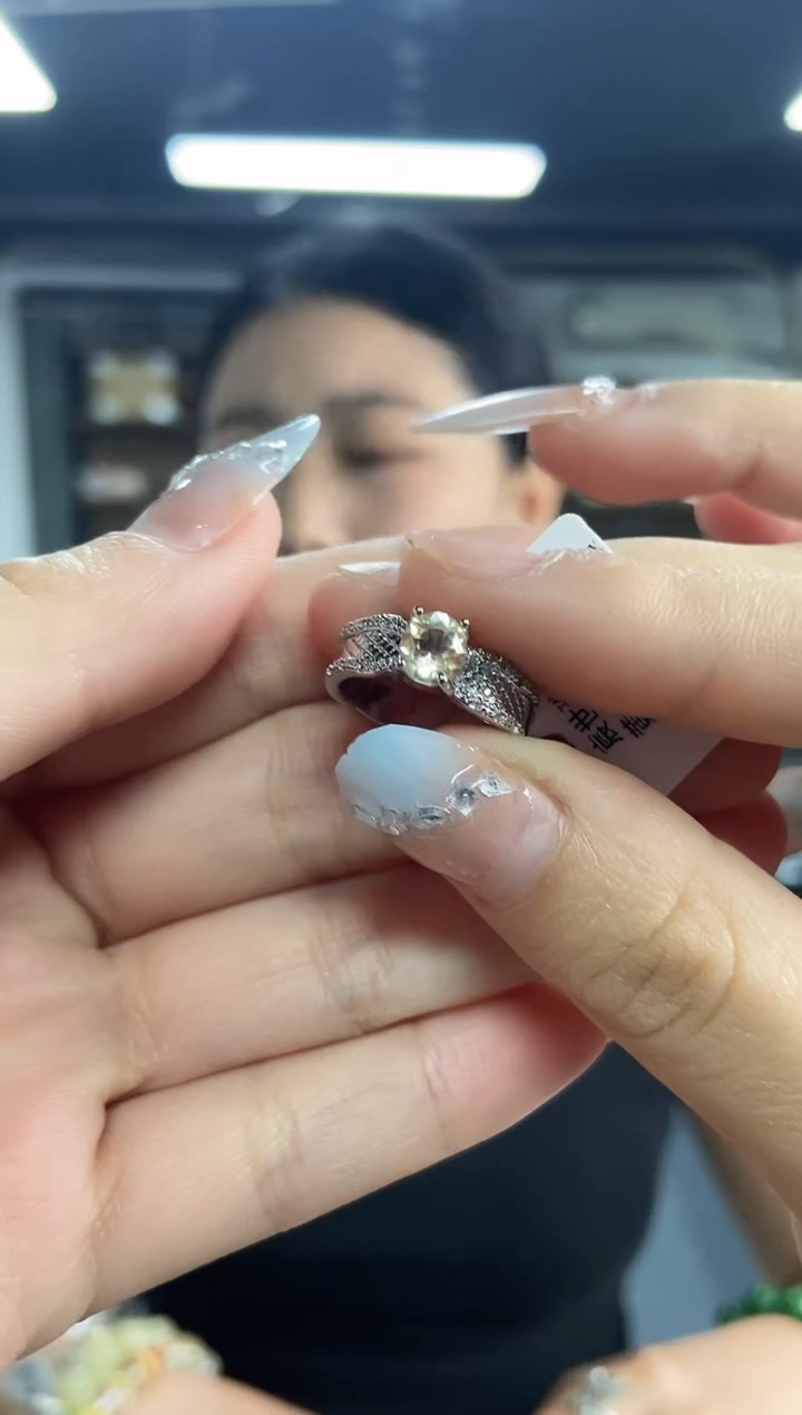 戒指未镶嵌水晶多样性发其一颜色微差