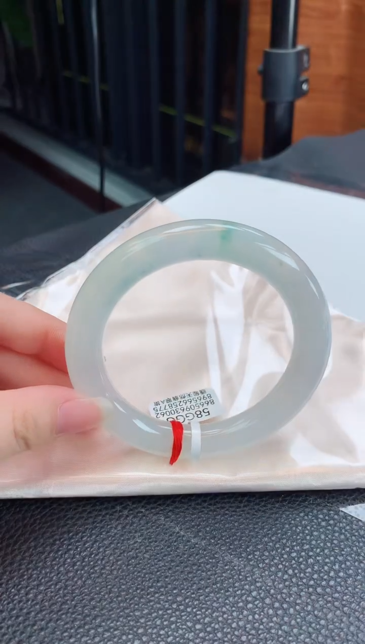 【闪购商品】翡翠手镯未镶嵌缅甸天然翡翠A货手镯