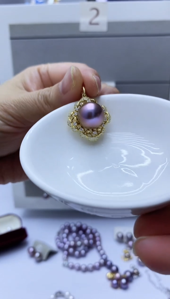 【闪购商品】淡水珍珠耳饰18K金镶嵌吊坠