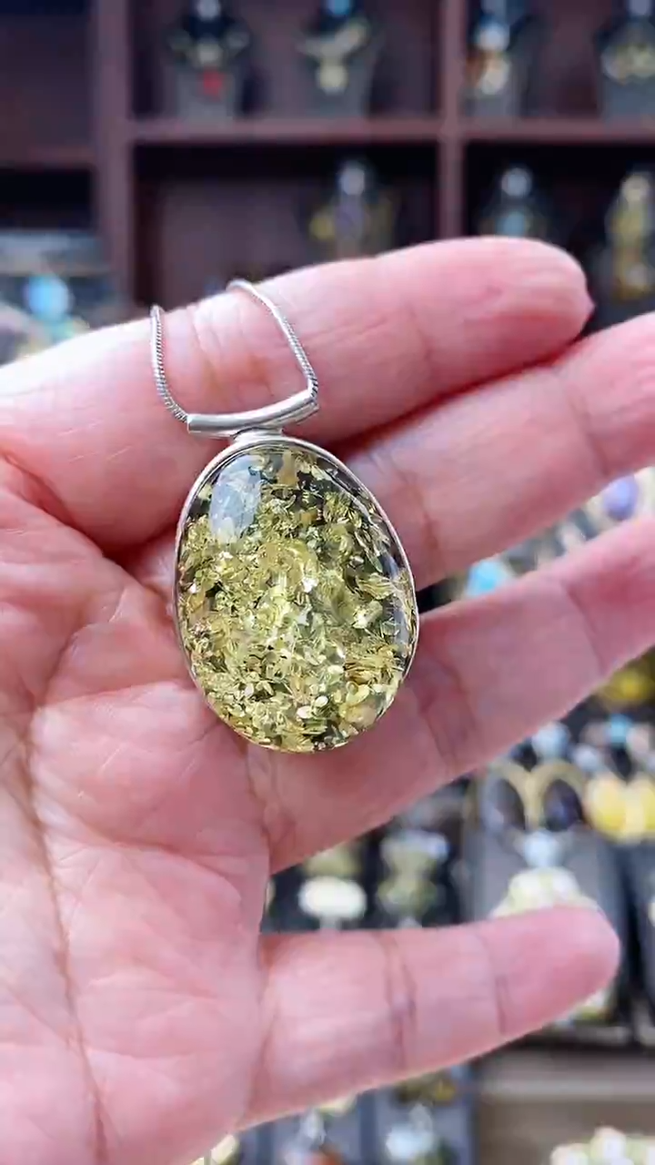 【闪购商品】琥珀颈饰银S925镶嵌吊坠