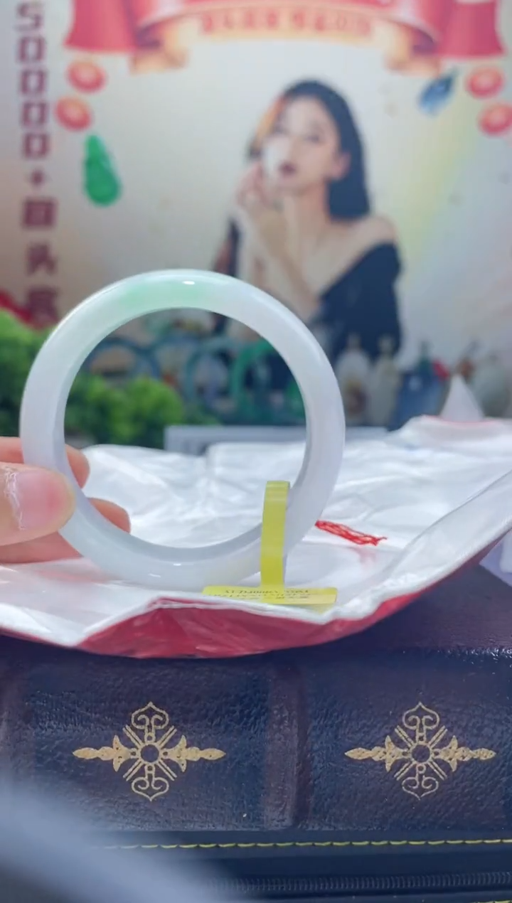 【闪购商品】翡翠手镯未镶嵌手镯15