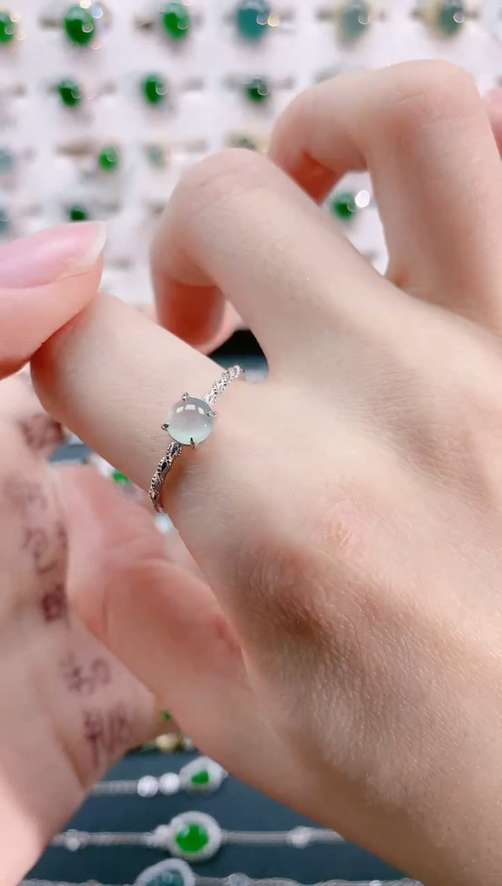 【闪购商品】翡翠戒指银S925镶嵌天然翡翠